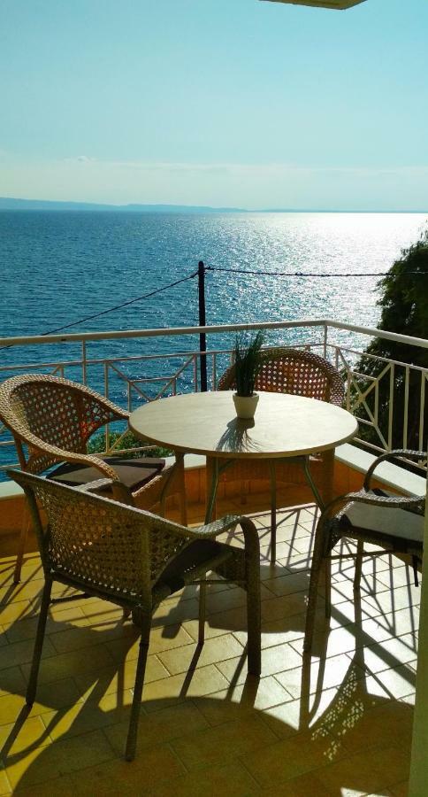 Anesis Seaview Apartment 2 新马尔马拉斯 外观 照片